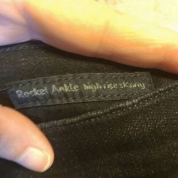 Citizens of Humanity Black Studded Rocket Ankle High Rise Skinny Jeans Size 26 - Picture 7 of 11